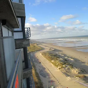  Apartment Studio On The Beach With Sea View